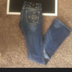 Buckle Jeans